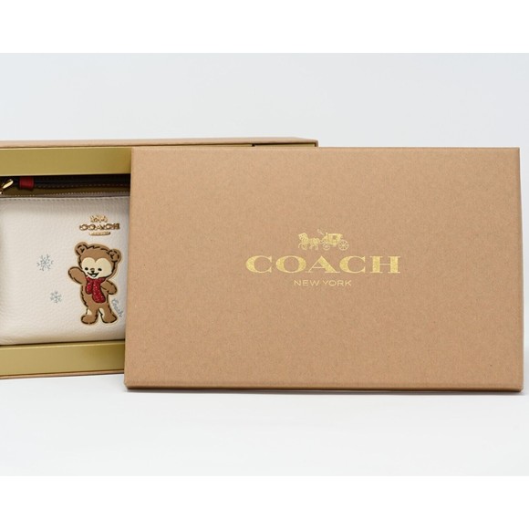 COACH Boxed Snowflake Bear Corner Zip Wristlet Chalk Leather CE891 NWT $148 - Picture 7 of 8